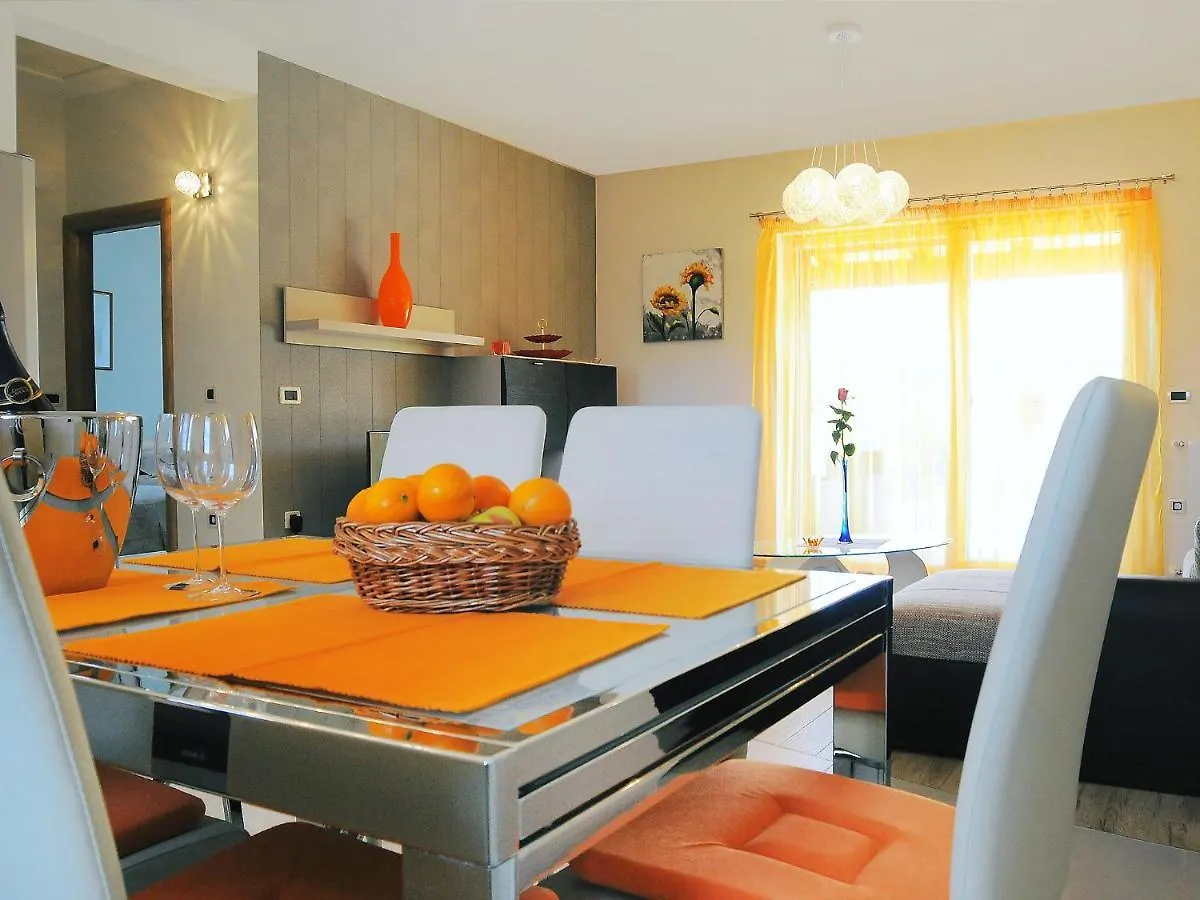Villa Lucija By Interhome Raša