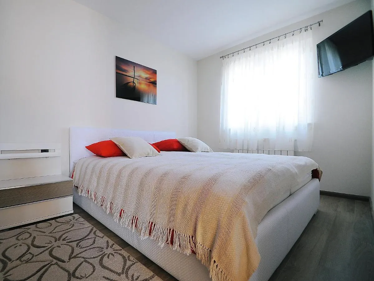 Villa Lucija By Interhome Raša